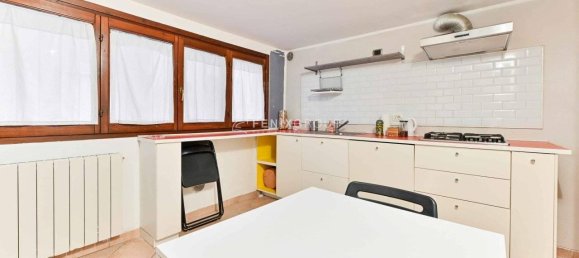 2 rooms Apartment in Milan, Italy No. 247718 8