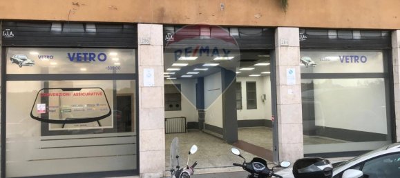 Imóvel comercial de 3 divisões em Rome, Italy N.º 55752 2