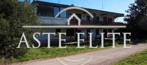 بناية في Cisterna di Latina, Italy 24400متر مربع رقم 277880 3