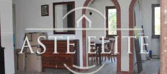 بناية في Cisterna di Latina, Italy 24400متر مربع رقم 277880 15