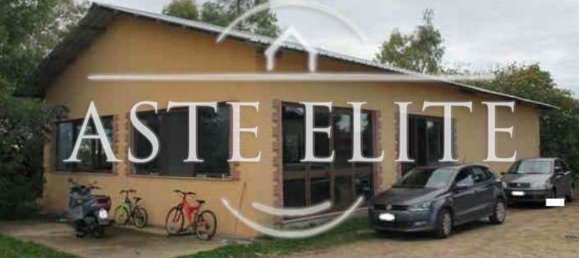 بناية في Cisterna di Latina, Italy 24400متر مربع رقم 277880 26