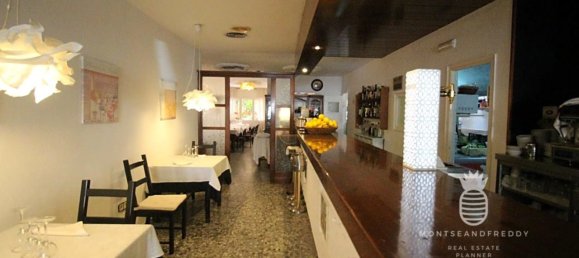 5 bedrooms Villa in Terrassa, Spain No. 284747 21