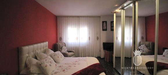 5 bedrooms Villa in Terrassa, Spain No. 284747 8