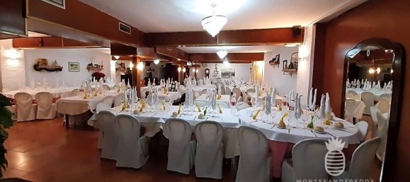 5 bedrooms Villa in Terrassa, Spain No. 284747 16