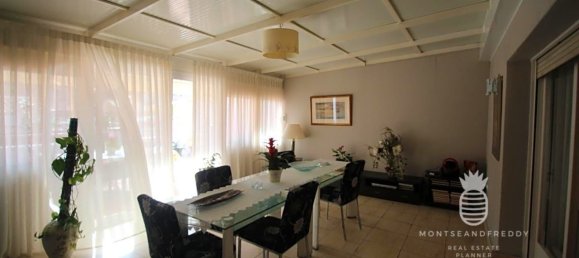 5 bedrooms Villa in Terrassa, Spain No. 284747 3