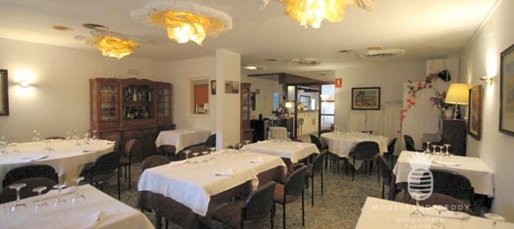 5 bedrooms Villa in Terrassa, Spain No. 284747 24