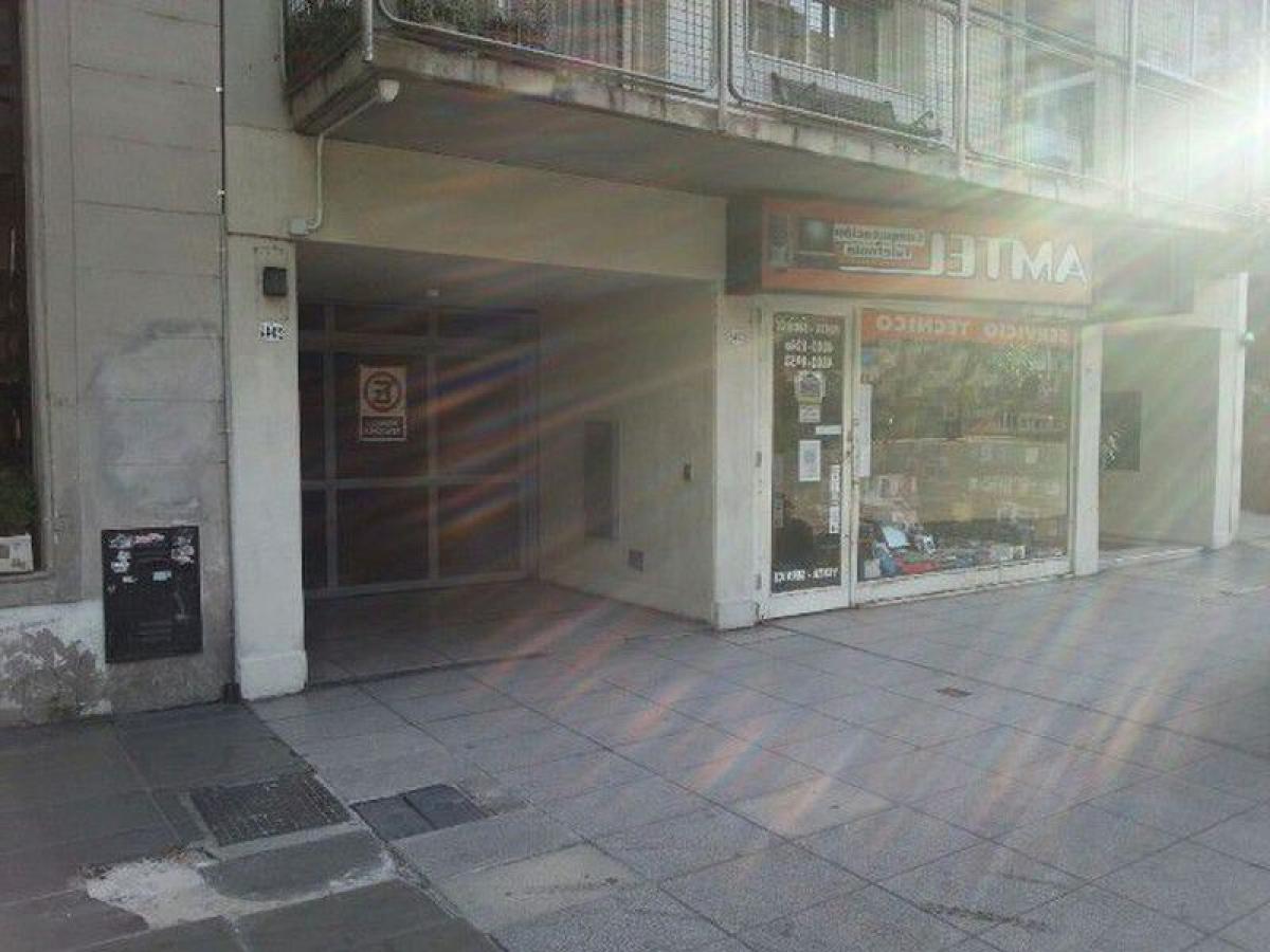 200m² Warehouse in Buenos Aires, Argentina No. 108652