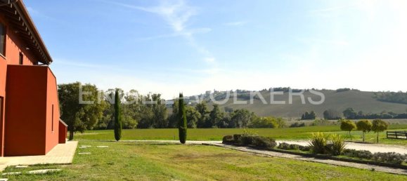 6 Schlafzimmer Haus in Montegranaro, Italy, Nr. 129741 8