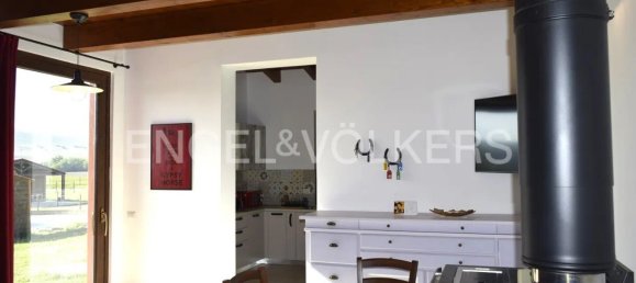 6 Schlafzimmer Haus in Montegranaro, Italy, Nr. 129741 11