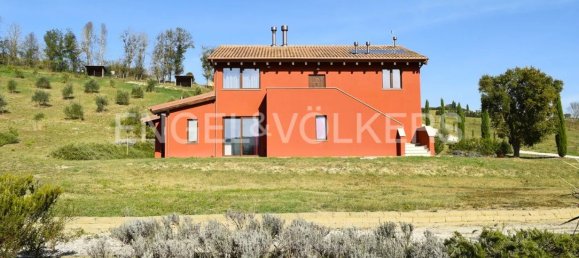 6 Schlafzimmer Haus in Montegranaro, Italy, Nr. 129741 25