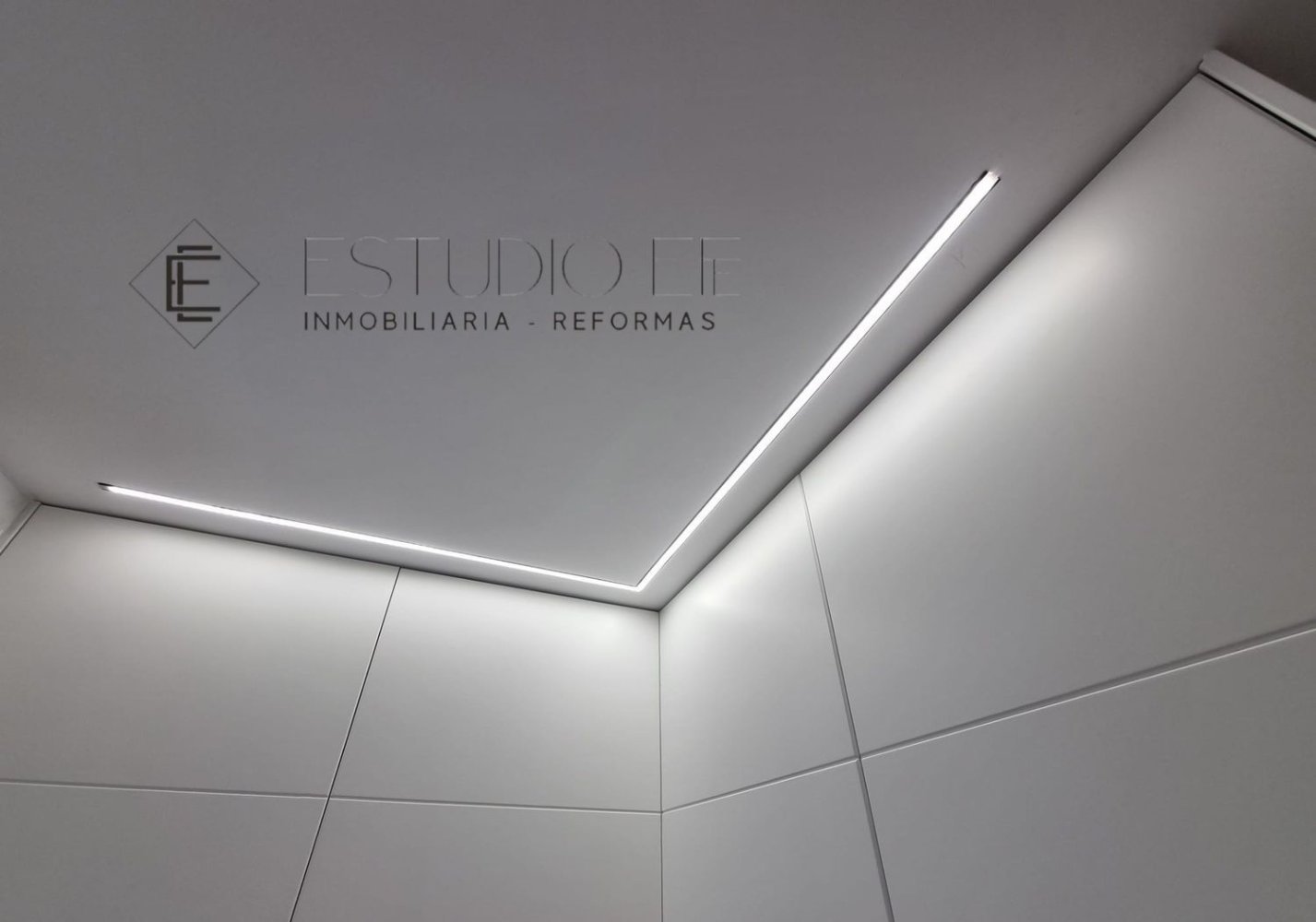 3 bedrooms Apartment in Madrid, Spain No. 207899