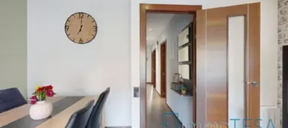 Apartamento de 3 dormitorios en Barcelona, Spain No. 183840 4