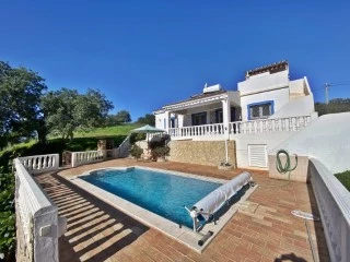 Casa T2 em Santa Catarina da Fonte do Bispo, Portugal N.º 127938