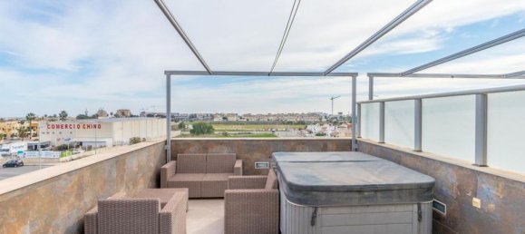 3 bedrooms Townhouse in Alicante, Spain No. 176496 18