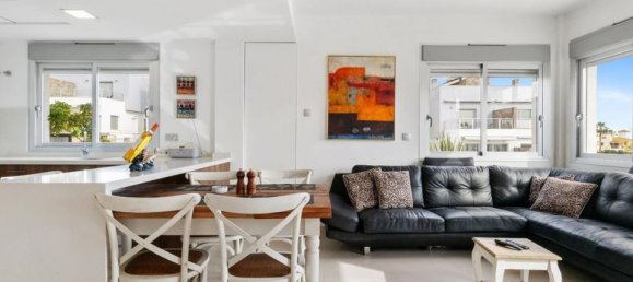 3 bedrooms Townhouse in Alicante, Spain No. 176496 2