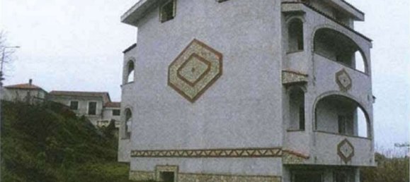 12 rooms Apartment in Marano Marchesato, Italy No. 182503 25