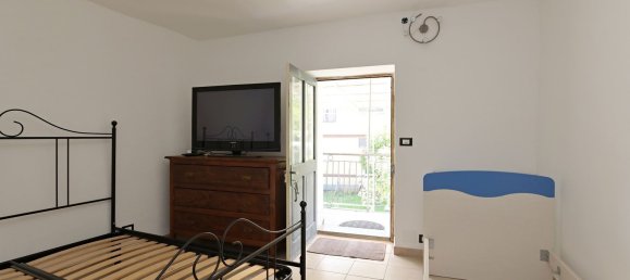 5 bedrooms House in Sparone, Italy No. 333111 12