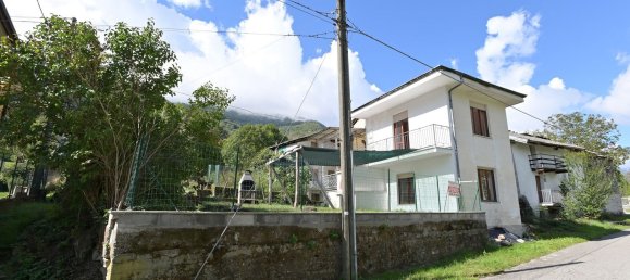 5 bedrooms House in Sparone, Italy No. 333111 28