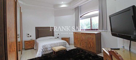 7 bedrooms Bungalow in Mellieha, Malta No. 2367 5