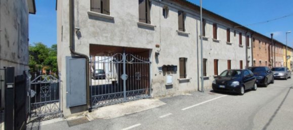 4 bedrooms Apartment in Mira, Italy No. 312155 2