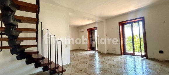 2 Schlafzimmer Wohnung in Pozzuoli, Italy, Nr. 285346 2