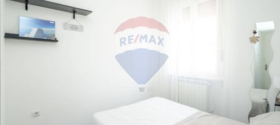 3 bedrooms Apartment in Trieste, Italy No. 19735 15