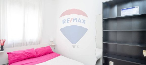 3 bedrooms Apartment in Trieste, Italy No. 19735 19