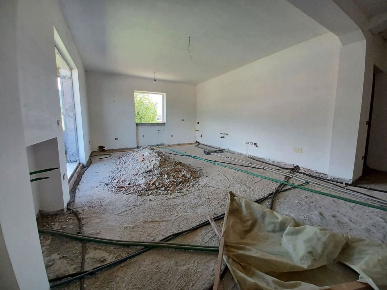 4 rooms Apartment in Sora, Italy No. 123129