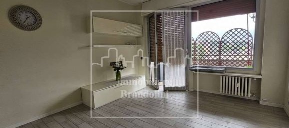 Квартира с 2 спальнями в Варесе, Италия № 344087 12