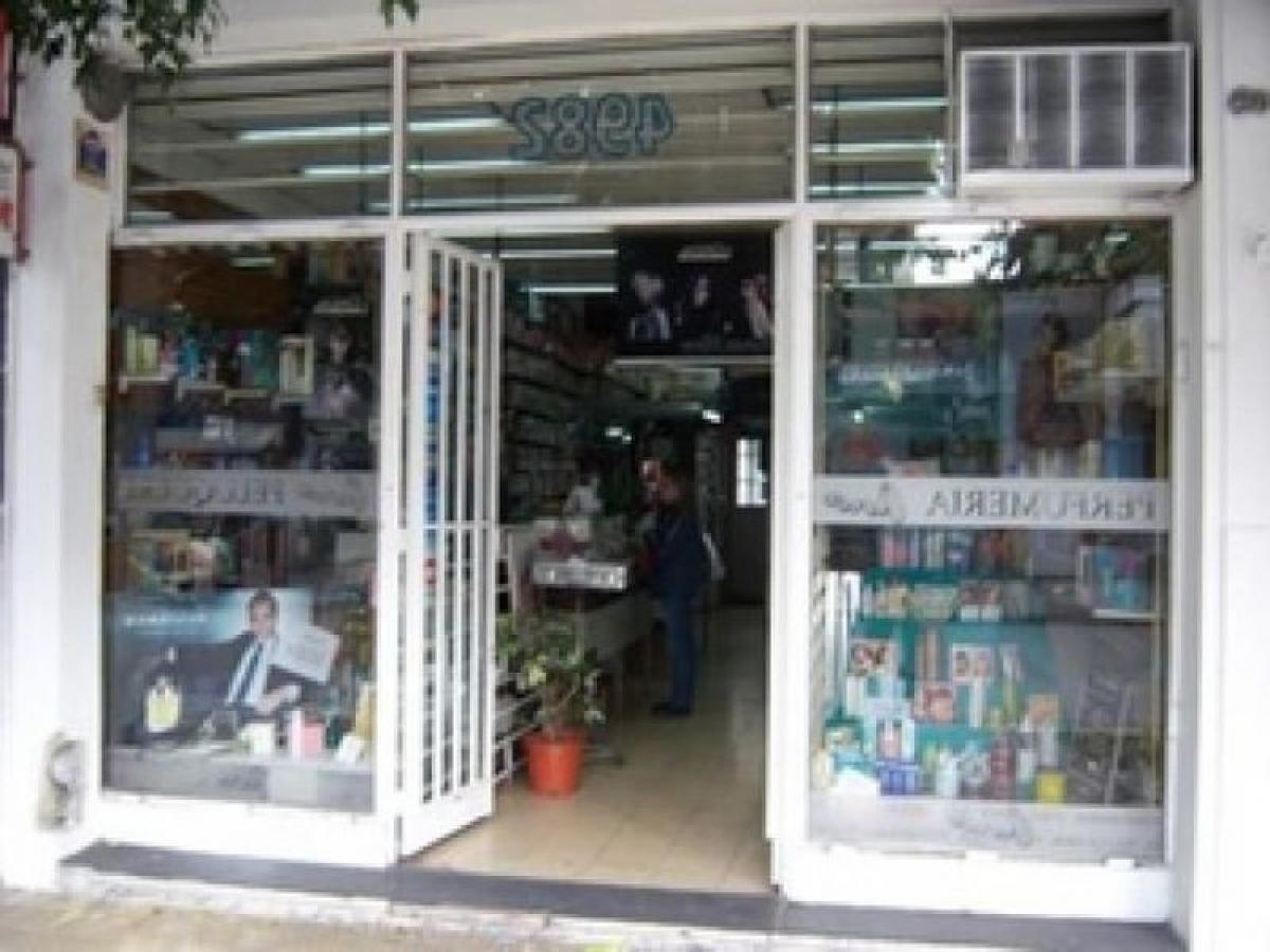 110m² Commercial property in Buenos Aires, Argentina No. 104715