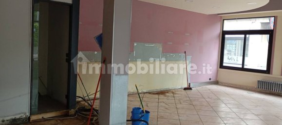3 rooms Commercial property in Treviso, Italy No. 109040 2