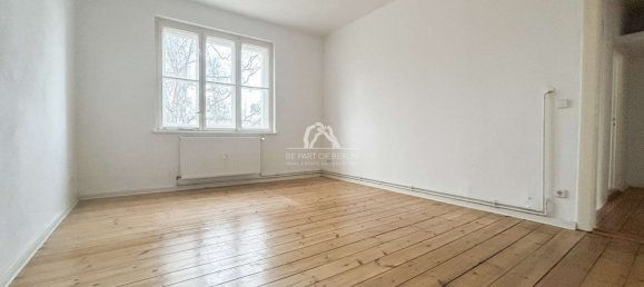 2 rooms Apartment in Zehlendorf, Germany No. 112038 5