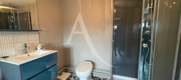 4 Schlafzimmer Haus in Vineuil, France, Nr. 77671 8