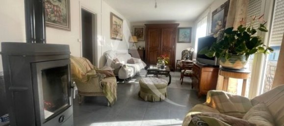 4 Schlafzimmer Haus in Vineuil, France, Nr. 77671 3