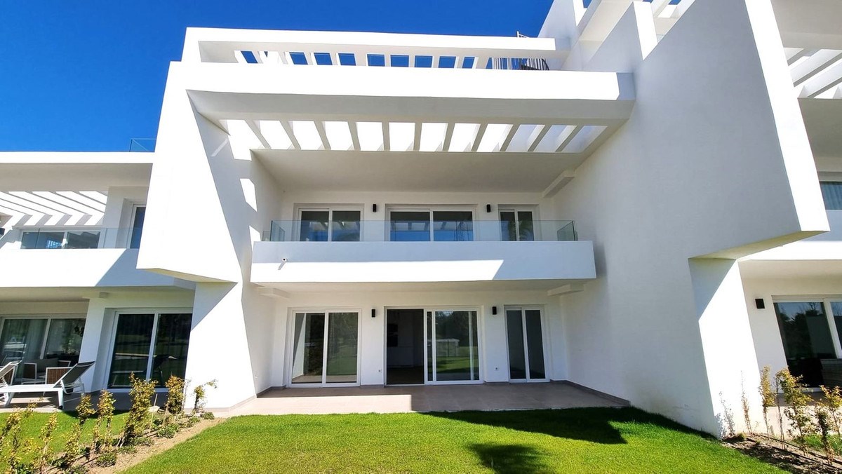 2 bedrooms Apartment in Casares, Spain No. 180655