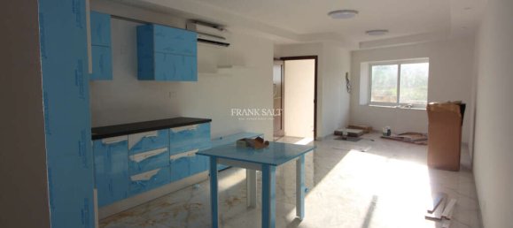 Мезонет с 3 спальнями в Корми, Мальта № 1538 11