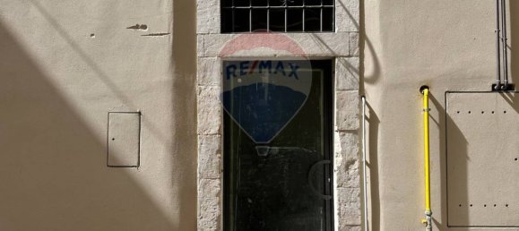 Propiedad comercial de 2 habitaciónes en L'Aquila, Italy No. 271161 2