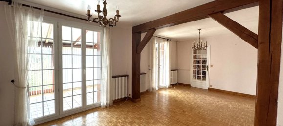 Casa de 3 dormitorios en Margny-les-Compiegne, France No. 252898 2