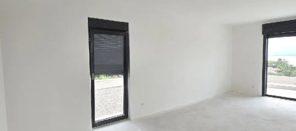 5 bedrooms Villa in Opatija, Croatia No. 181 10