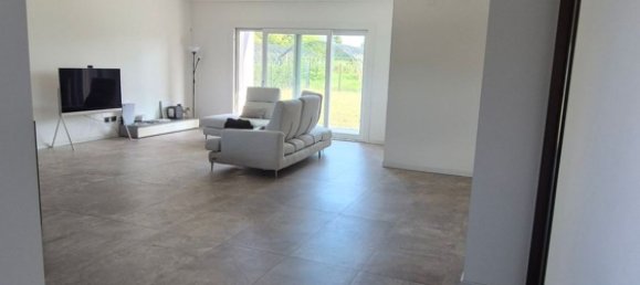 4 bedrooms House in Zero Branco, Italy No. 342030 7