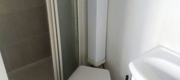 1 bedroom Apartment in Paris, France No. 312547 5