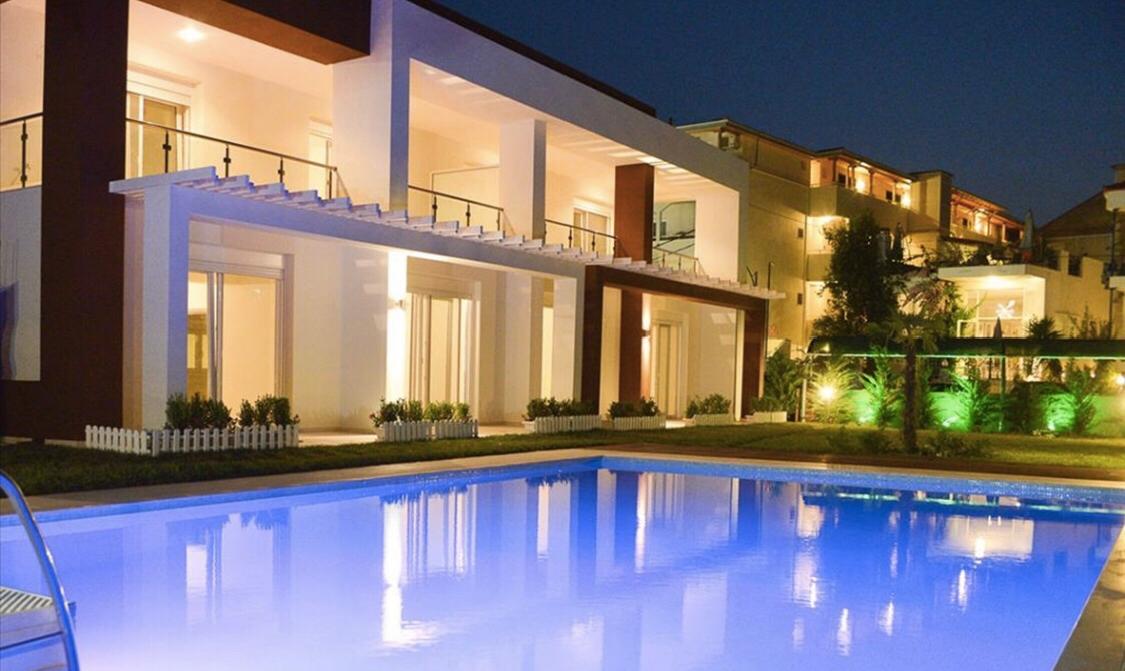  تاون هاوس في Chalkidiki, Greece 950متر مربع رقم 5156
