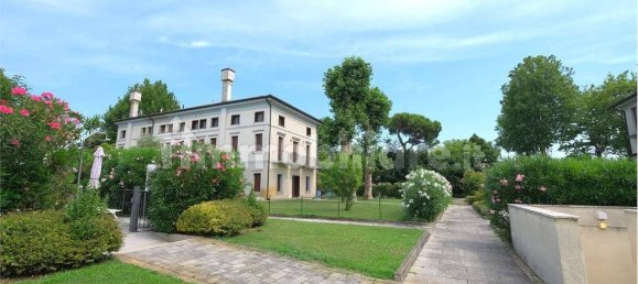 2 bedrooms Apartment in Jesolo, Italy No. 359362 6