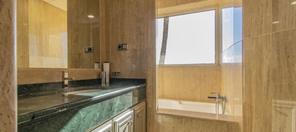 3 bedrooms Penthouse in Marbella, Spain No. 148752 41