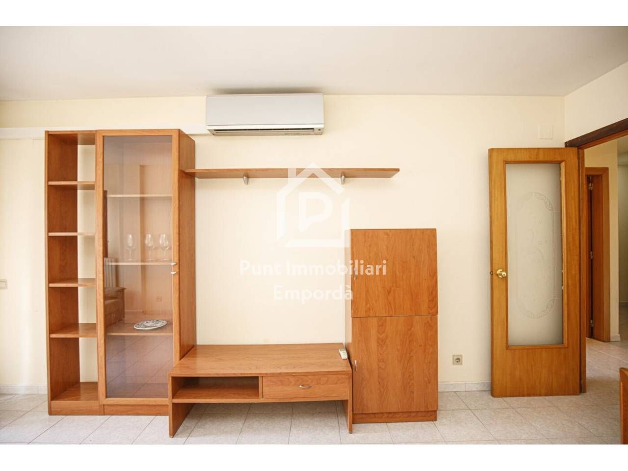 3 bedrooms Apartment in Figueres, Spain No. 228880