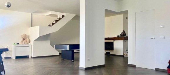 4-Zimmer Doppelhaus in Trieste, Italy, Nr. 9346 23