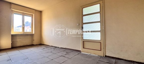 5 rooms House in Mongrando, Italy No. 34734 16