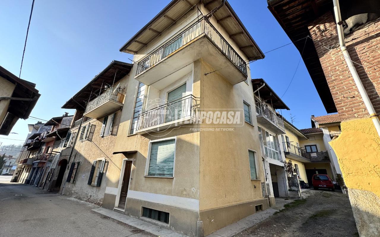 5 rooms House in Mongrando, Italy No. 34734