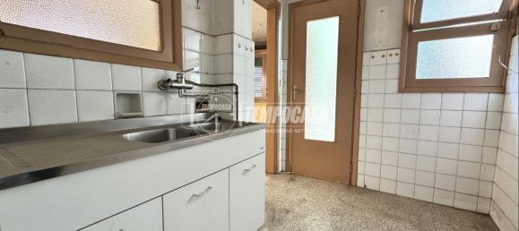5 rooms House in Mongrando, Italy No. 34734 6