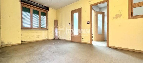5 rooms House in Mongrando, Italy No. 34734 3